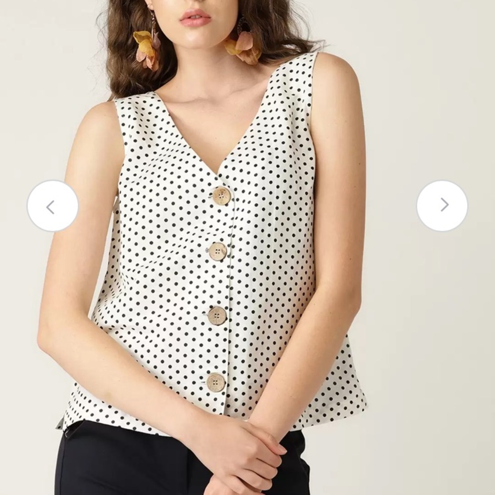 Mango White and Black Boxy Buttoned Sleeveless Top